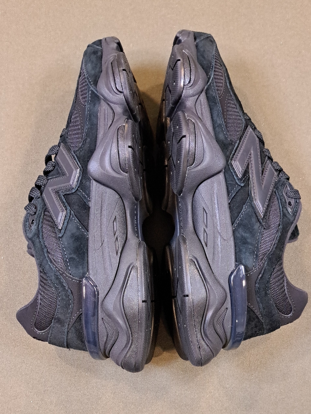New Balance 9060 Sneakers - Color: Black/Black - Size: Unisex - M 9.5, W 11 D - Picture 8 of 10